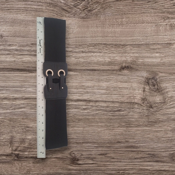 Source Unknown Black Belt with Silver Accents - Picture 2 of 5